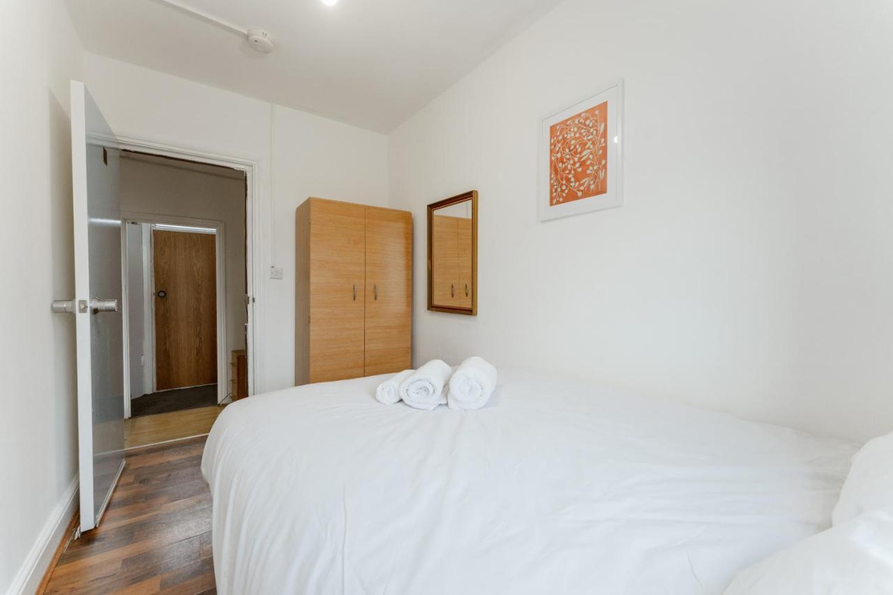 Upton Park Bedrooms 25 Min To Central Londra Dış mekan fotoğraf